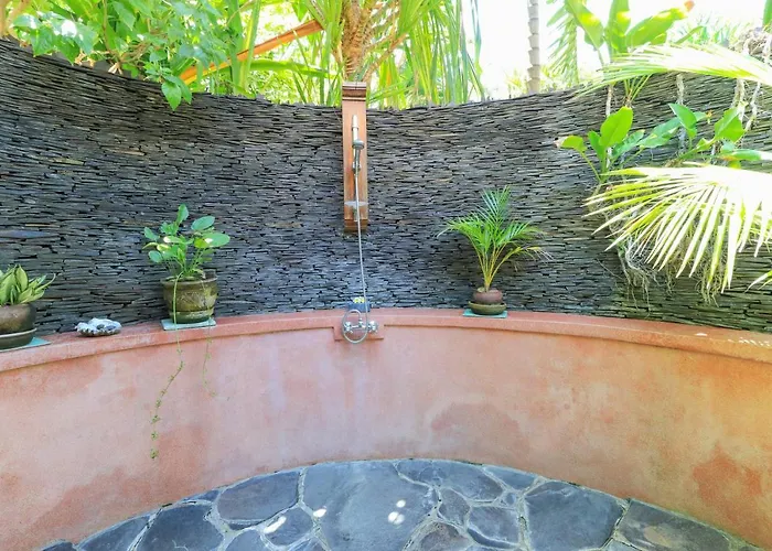 Villa Palm Bali Singaraja