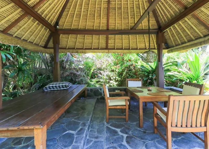 Palm Bali Villa Singaraja